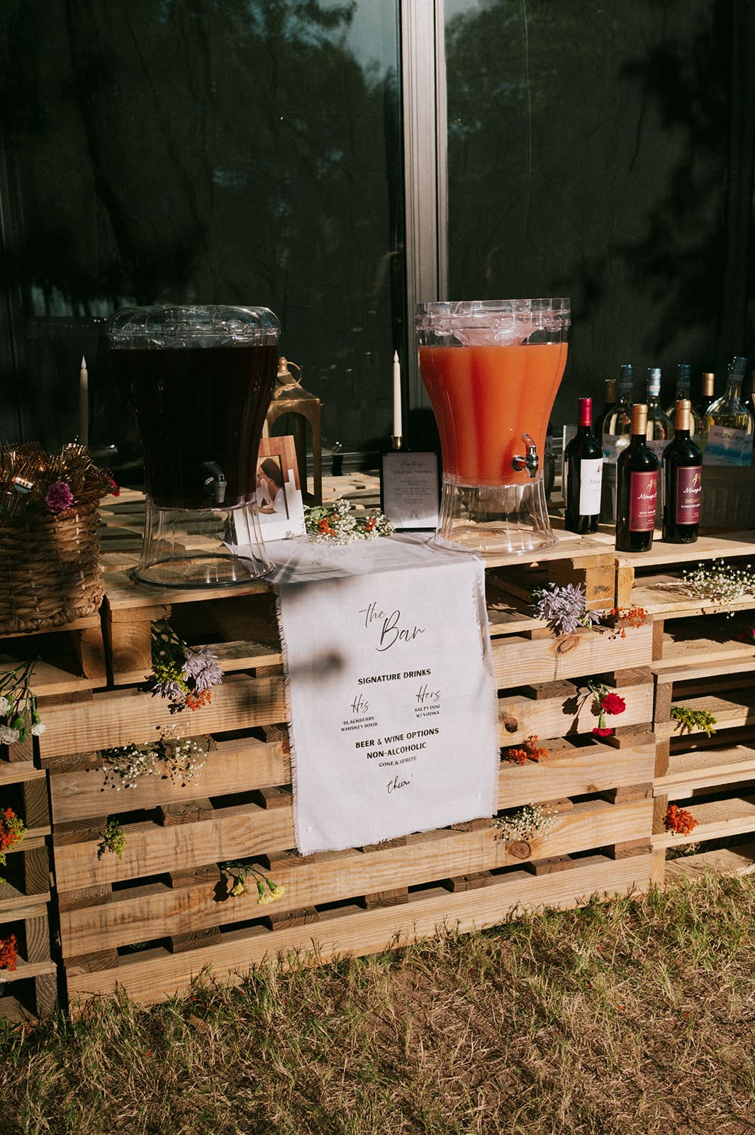 A Backyard Wedding in Texas Focused on Being Present