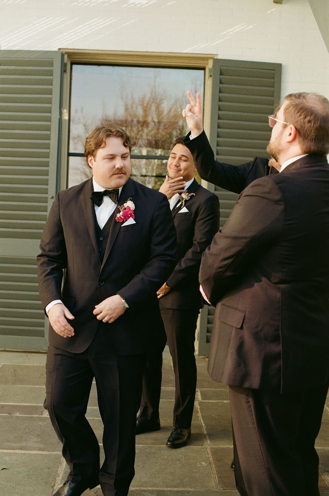 documentary style wedding photography on film for a dallas arboretum wedding outdoors